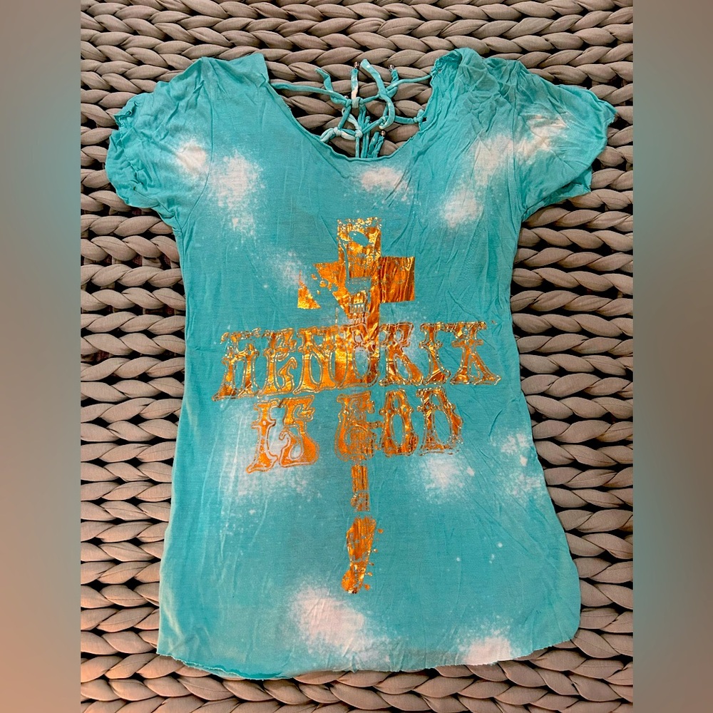 Vintage cutout back T-shirt
